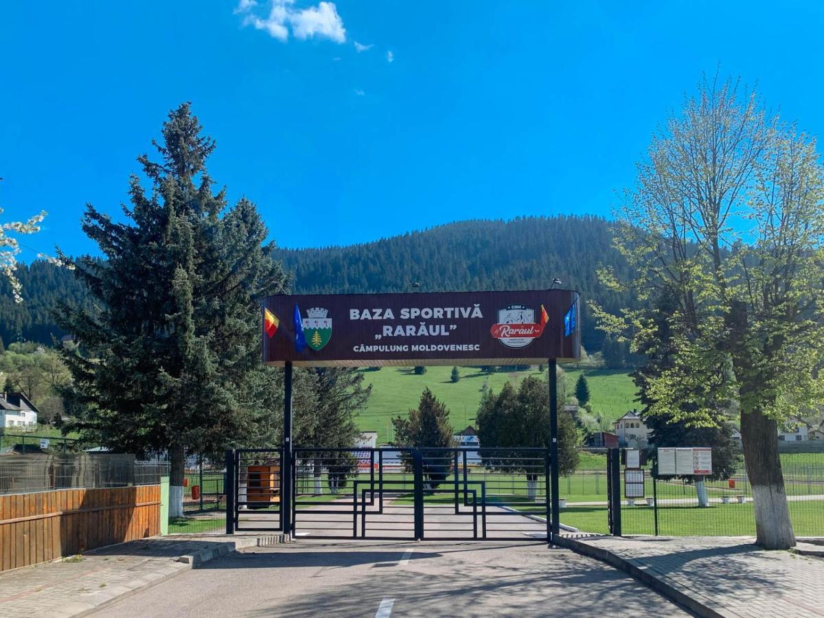 Vila Stadion Campulung Moldovenesc Luaran gambar